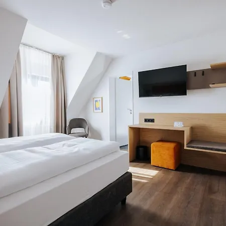 Zwoelf87 Hotel