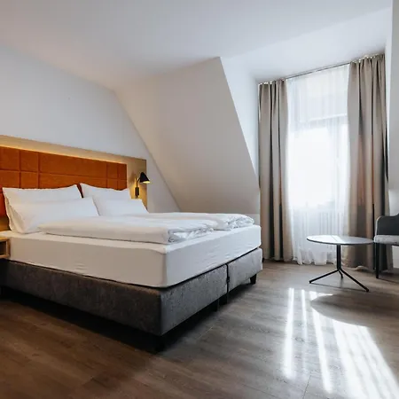 Hotel Zwoelf87