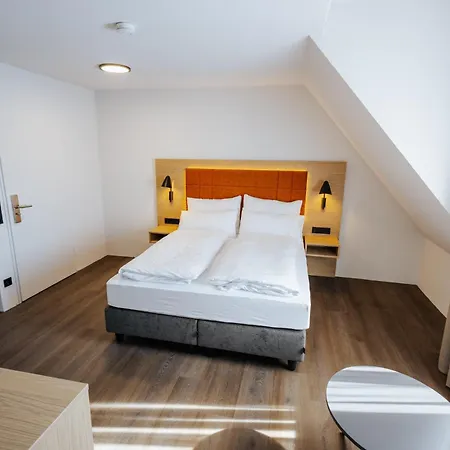 Zwoelf87 Hotel Ravensburg