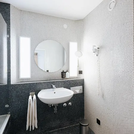 Zwoelf87 Hotel