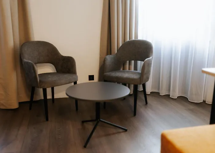 Hotel Zwoelf87 Ravensbourg