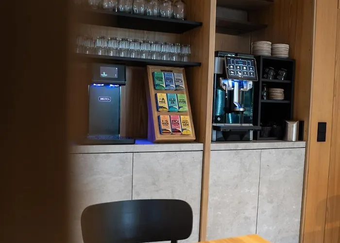 Zwoelf87 Ravensbourg