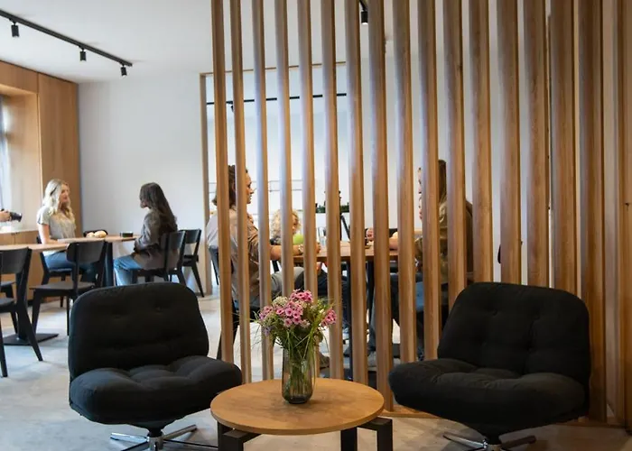 Zwoelf87 Ravensbourg